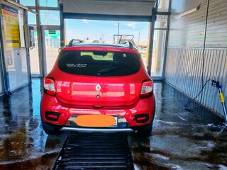 2015 Renault Sandero Stepway II, красный, 750000 рублей, вид 2
