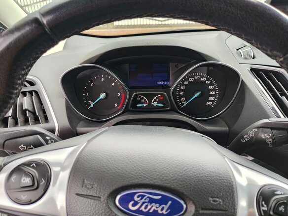 2014 Ford Kuga II, белый, 1325000 рублей - вид 9