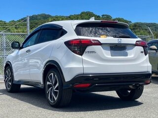 2020 Honda Vezel I Рестайлинг, белый, 1437000 рублей, вид 3