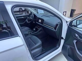 2022 Skoda Karoq I, белый, 1910000 рублей, вид 3