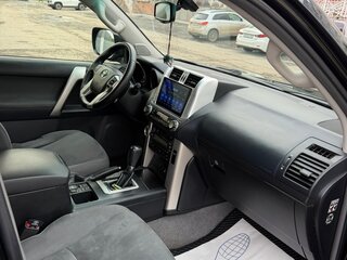 2013 Toyota Land Cruiser Prado 150 Series, чёрный, 2870000 рублей, вид 4