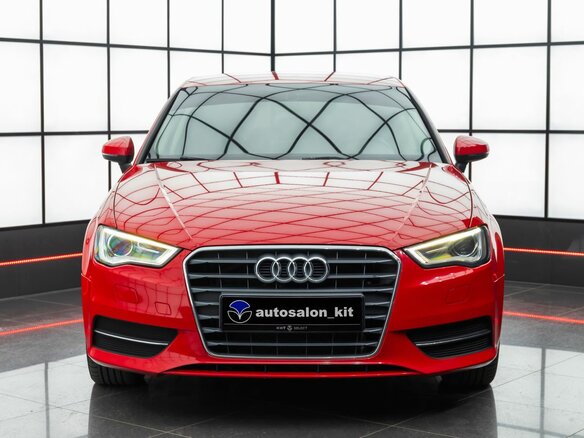 2013 Audi A3 III (8V), красный - вид 1