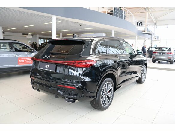 2026 Audi Q5 L III (GU), чёрный, 6799000 рублей - вид 5