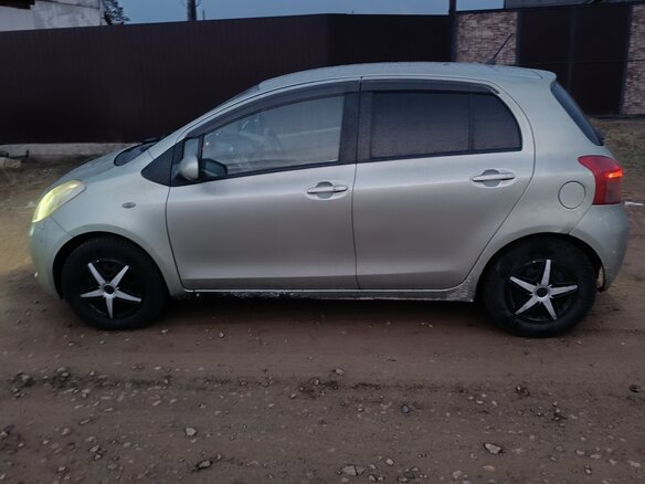 2006 Toyota Vitz II (XP90), серый, 485000 рублей - вид 3