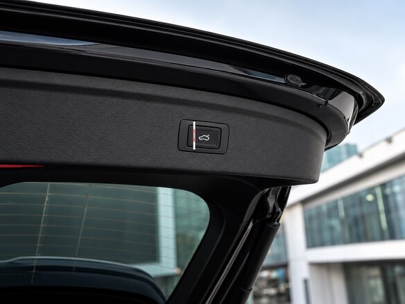 2023 Audi A3 Sportback 35 TFSI IV (8Y), зелёный, 2300002 рублей - вид 8