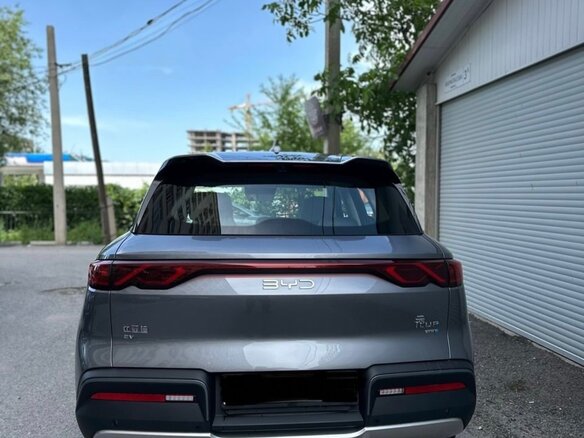 2025 BYD Yuan Up 32 kWh, серебристый - вид 4