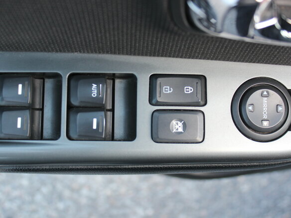 2013 Kia Rio 5-speed III, серый, 757000 рублей - вид 8