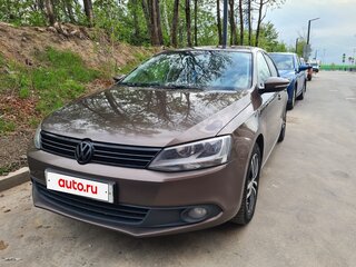 2012 Volkswagen Jetta VI, коричневый, 810000 рублей, вид 3