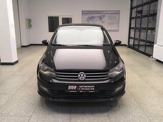 2018 Volkswagen Polo V Рестайлинг, чёрный, 950000 рублей, вид 2