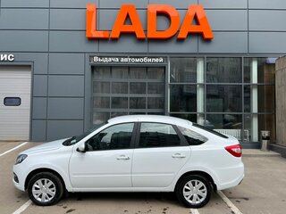 2026 Lada (ВАЗ) Granta I Рестайлинг, белый, 1131000 рублей, вид 5