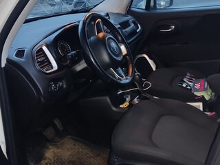 2016 Jeep Renegade I, белый, 1400000 рублей, вид 4