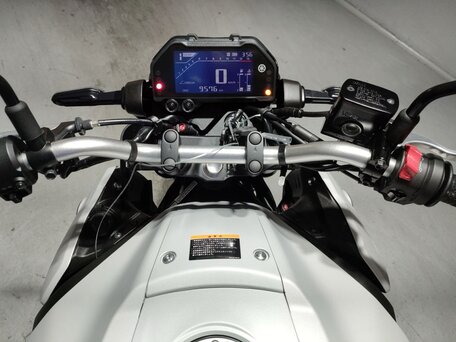 2025 Yamaha MT-03, белый, 521000 рублей, вид 5