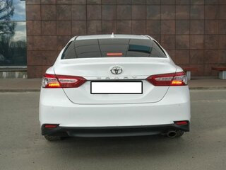 2018 Toyota Camry VIII (XV70), белый, 2442000 рублей, вид 5