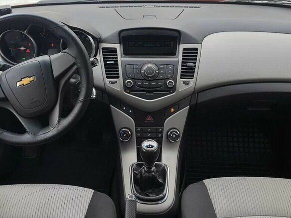 2012 Chevrolet Cruze I, красный, 810000 рублей - вид 7