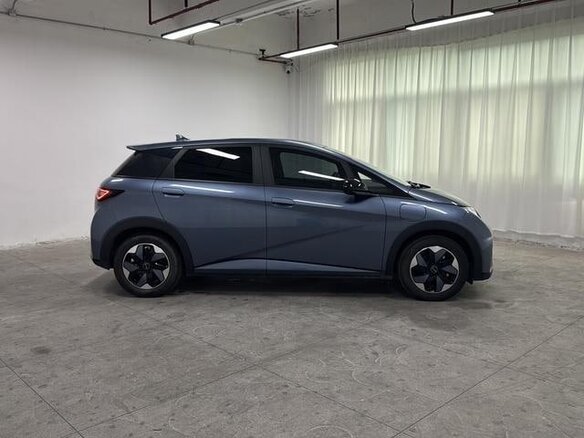 2026 BYD Dolphin 44.9 kWh I, синий, 1700000 рублей - вид 10