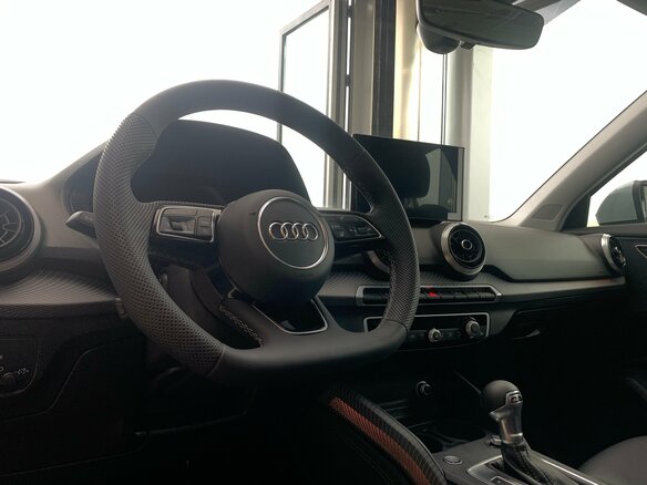 2026 Audi Q2 35 TFSI I Рестайлинг, серый, 3799000 рублей - вид 16