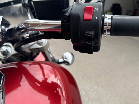 2011 Yamaha XVS1300, красный, 845000 рублей - вид 8