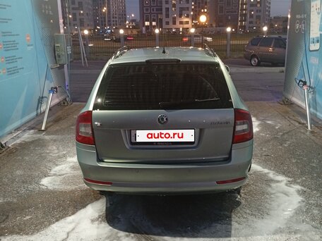 2011 Skoda Octavia DSG7 II (A5) Рестайлинг, зелёный, 670000 рублей, вид 5