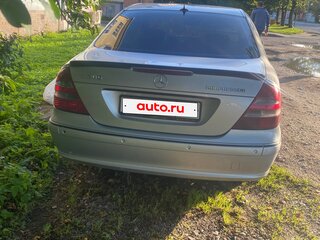 2003 Mercedes-Benz E-Класс 200 III (W211, S211), серебристый, 430000 рублей, вид 3