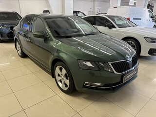 2019 Skoda Octavia III (A7) Рестайлинг, зелёный, 1649000 рублей, вид 3