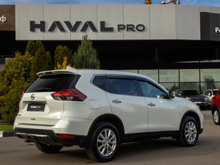 2018 Nissan X-Trail III Рестайлинг, белый, 2148000 рублей, вид 4