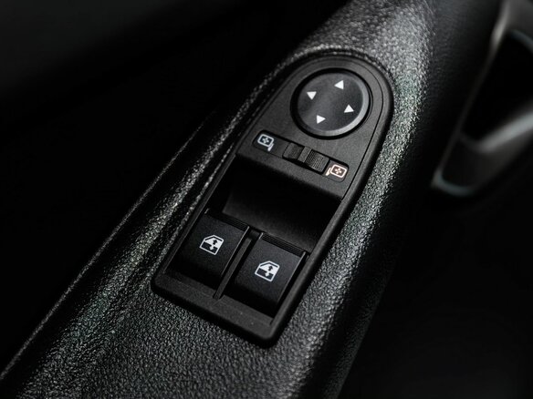2026 Lada (ВАЗ) Granta Drive Active/Sportline Sportline I Рестайлинг, белый, 1369000 рублей - вид 17