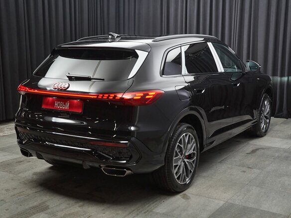 2025 Audi Q5 40 TFSI III (GU), чёрный, 6499000 рублей - вид 4