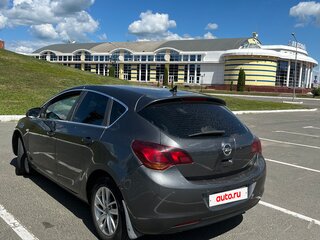 2011 Opel Astra J, серый, 530000 рублей, вид 4
