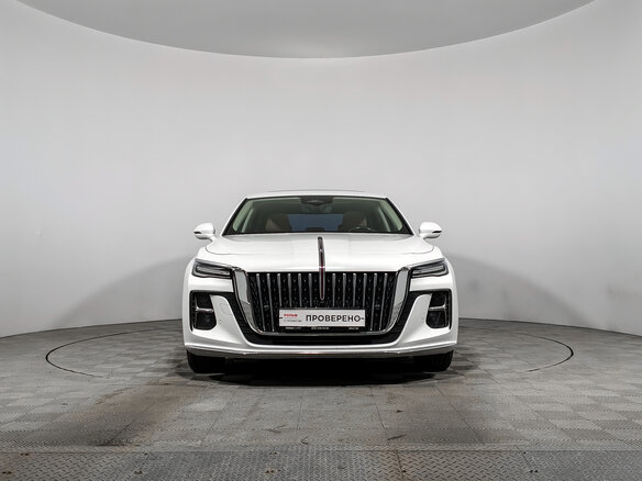 2023 Hongqi H5 II, белый - вид 1