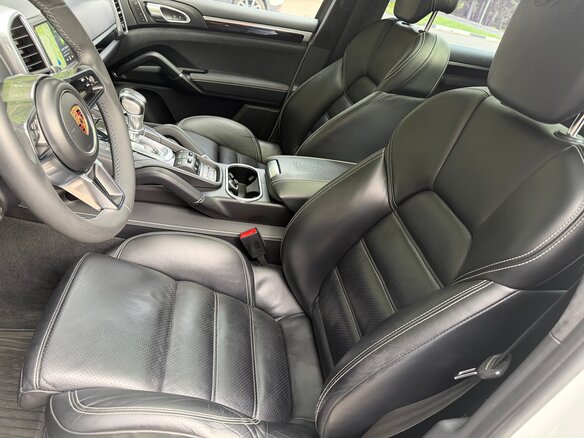 2015 Porsche Cayenne GTS II Рестайлинг (958), белый, 3780000 рублей - вид 12