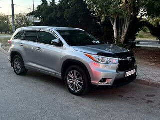 2014 Toyota Highlander III (XU50), серебристый, 2900000 рублей, вид 1