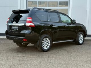 2015 Toyota Land Cruiser Prado 5-speed 150 Series Рестайлинг 1, чёрный, 3382000 рублей, вид 5