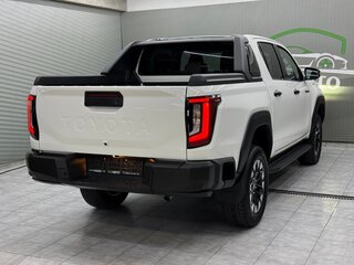 2025 Toyota Hilux IX, белый, 6990000 рублей, вид 2