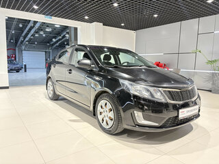 2014 Kia Rio 6-speed III, чёрный, 788000 рублей, вид 5