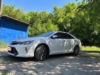 2017 Toyota Camry VII (XV50) Рестайлинг 2, белый, 2900000 рублей, вид 1