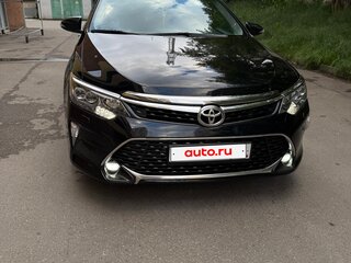 2017 Toyota Camry VII (XV50) Рестайлинг 2, чёрный, 2070000 рублей, вид 2