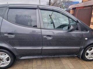 2002 Mercedes-Benz A-Класс 140 I (W168) Рестайлинг, чёрный, 320000 рублей, вид 4