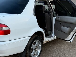 1998 Toyota Corolla VIII (E110), белый, 230000 рублей, вид 3