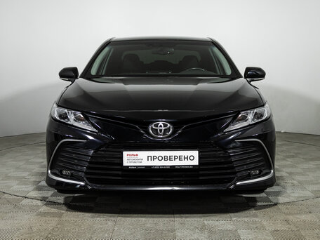 2021 Toyota Camry VIII (XV70) Рестайлинг, чёрный, 2699700 рублей, вид 2