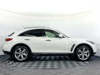 2013 Infiniti FX37 II (S51) Рестайлинг, белый, 1999999 рублей, вид 4