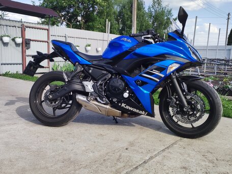 2018 Kawasaki Ninja 650, синий, 700000 рублей, вид 4