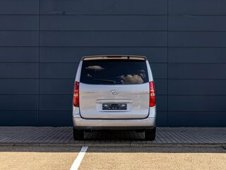 2012 Hyundai Grand Starex I, серый, 1995000 рублей, вид 5