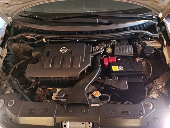 2010 Nissan Tiida I, коричневый - вид 13