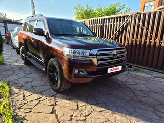 2016 Toyota Land Cruiser 200 Series Рестайлинг 2, коричневый, 6500000 рублей, вид 3