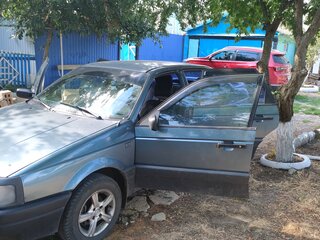 1988 Volkswagen Passat B3, синий, 180000 рублей, вид 4