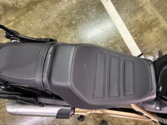 2024 Harley-Davidson Fat Bob, чёрный, 2150000 рублей - вид 11