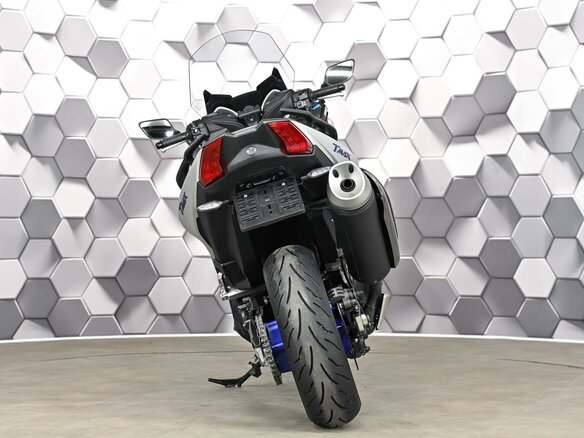 2017 Yamaha TMAX, серебристый, 979000 рублей - вид 5