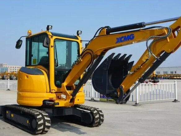 2022 XCMG XE35, жёлтый, 4130000 рублей