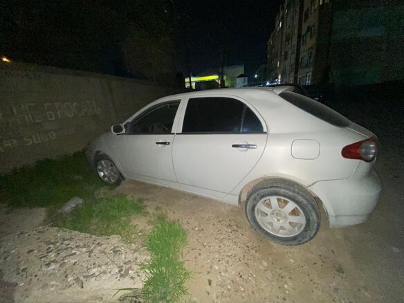 2008 BYD F3 I, серый, 180000 рублей - вид 2