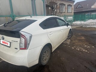 2013 Toyota Prius III Рестайлинг (XW30), белый, 1250000 рублей, вид 3